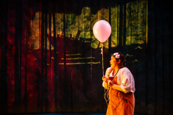 Elvina Raharja as the Girl
Photo by Dahlia Katz Elvina Raharja as the Girl Photo by Dahlia Katz